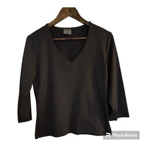 LBH (Lily’s of Beverly Hills) Black 3/4 Sleeve Performance Top